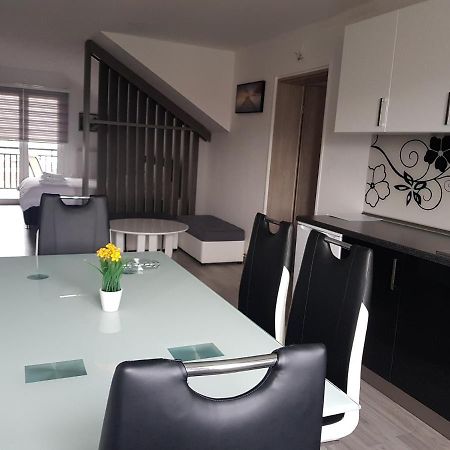 קורניצה Apartmani Brigita מראה חיצוני תמונה